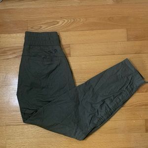 North Face olive green capris pants